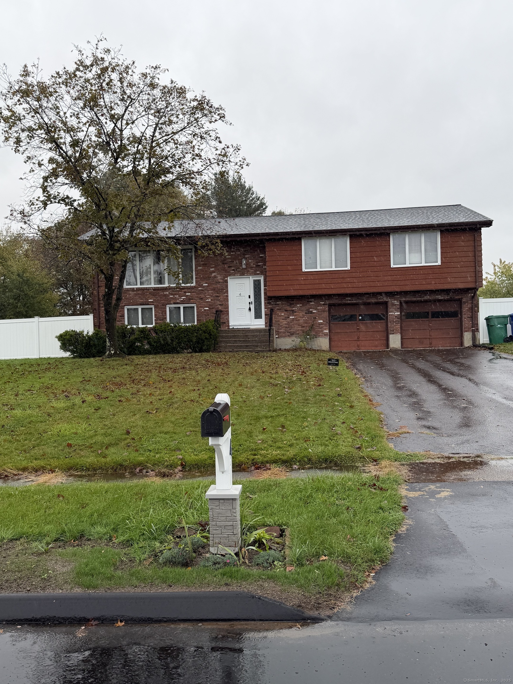 4 Skinner Drive Bloomfield CT 06002