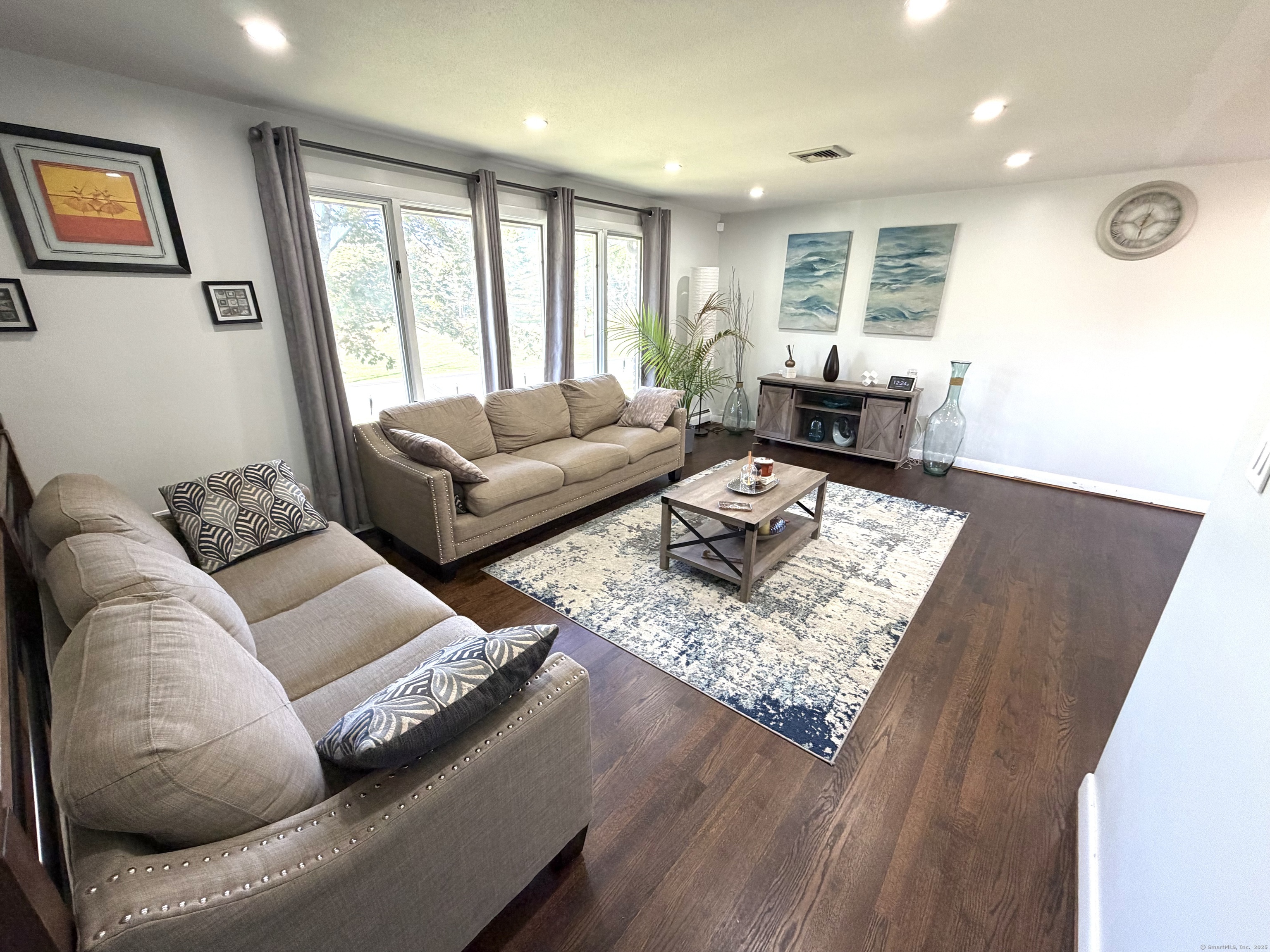 4 Skinner Drive Bloomfield CT 06002