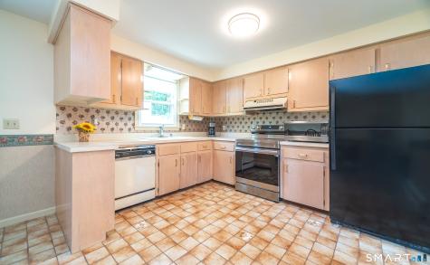 130 Lydale Place Meriden CT 06450