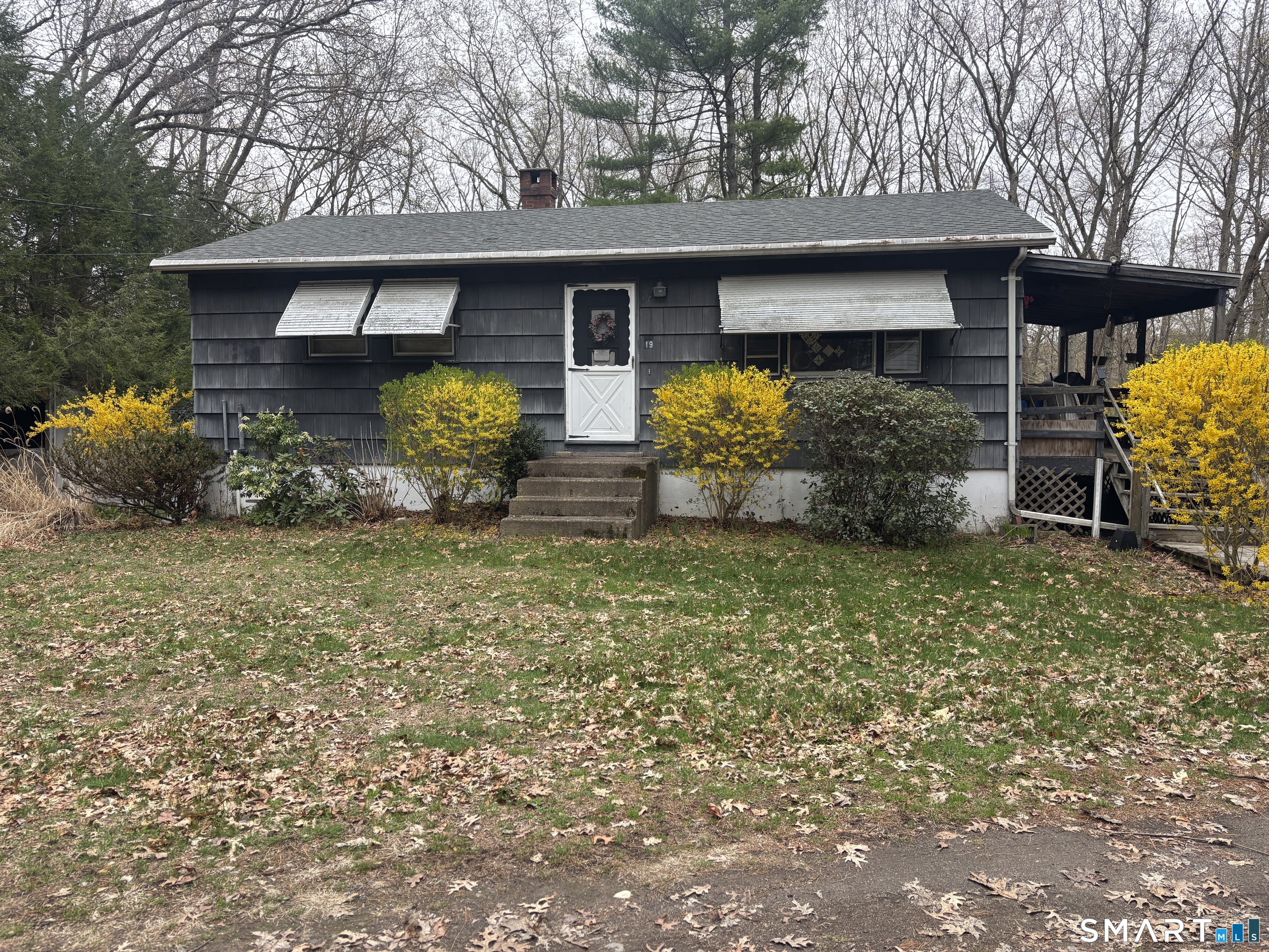 19 Henry Place Windham CT 06256