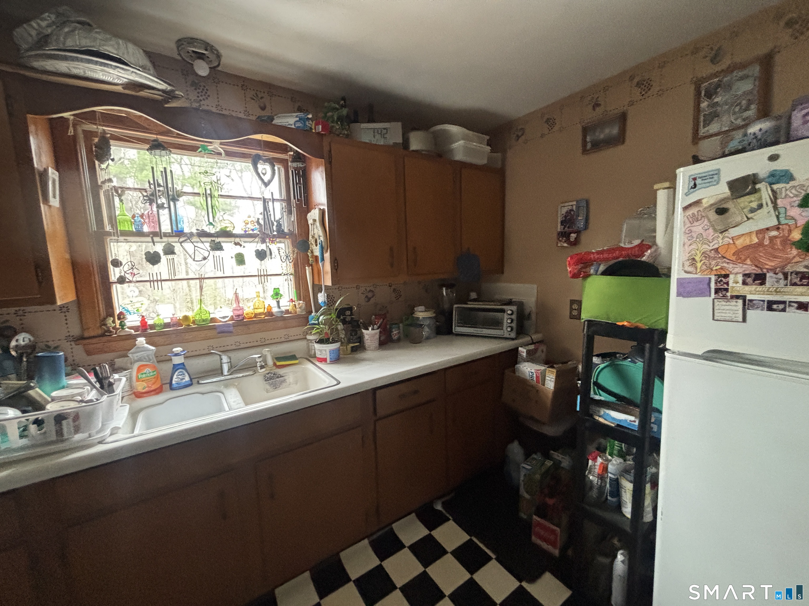 19 Henry Place Windham CT 06256
