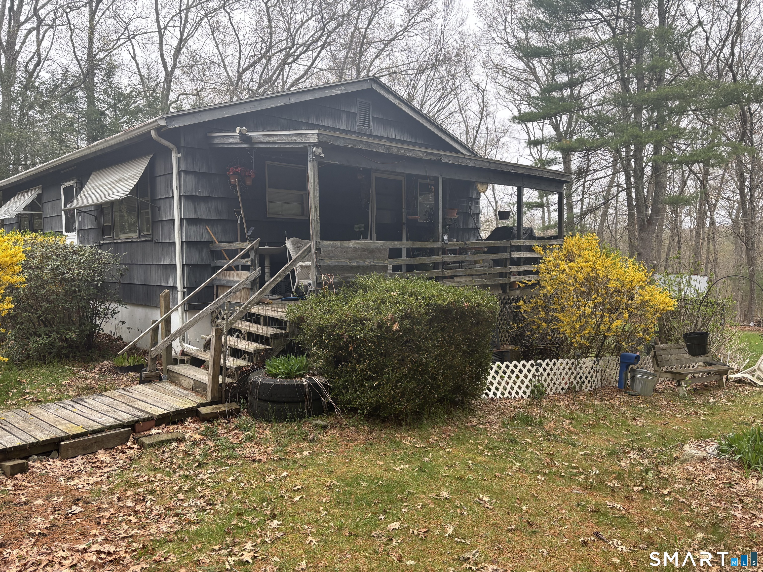 19 Henry Place Windham CT 06256