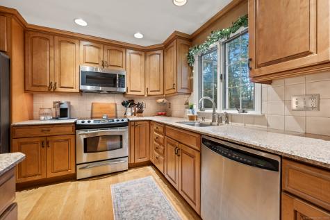 103 Forest Lane Glastonbury CT 06033