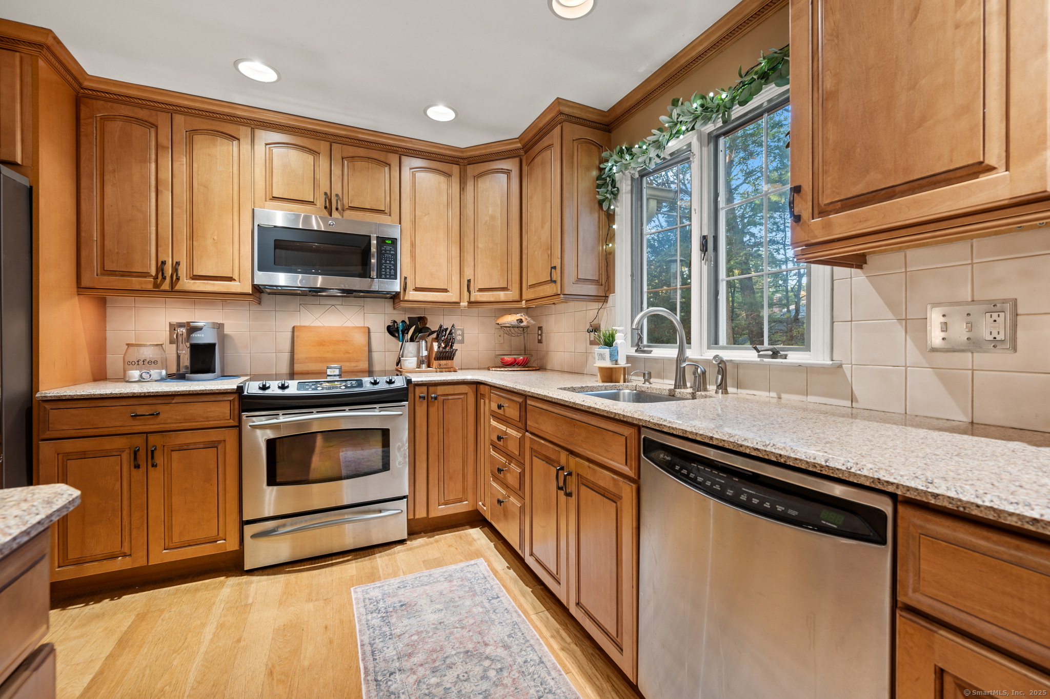 103 Forest Lane Glastonbury CT 06033