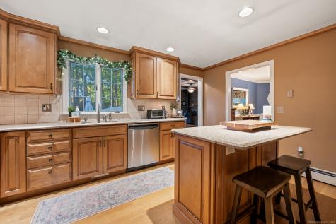 103 Forest Lane Glastonbury CT 06033