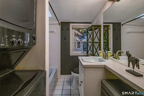 34 Quonnipaug Lane Guilford CT 06437