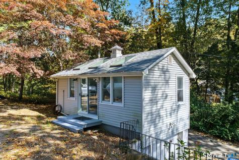 34 Quonnipaug Lane Guilford CT 06437