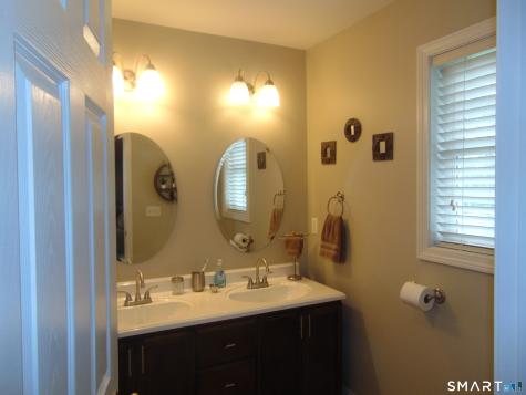 58 Clyde Street Watertown CT 06779