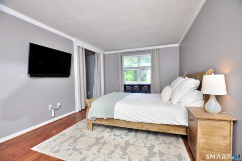 11 Spice Bush Lane Bloomfield CT 06002
