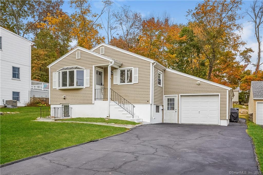 27 Pine Hill Terrace Stamford CT 06903