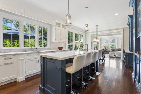 11 Edgewater Hillside Westport CT 06880