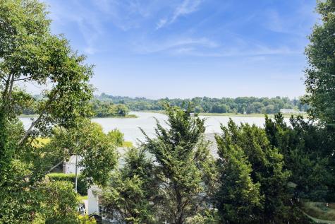 11 Edgewater Hillside Westport CT 06880