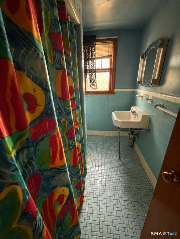 5 Avon Street Ansonia CT 06401