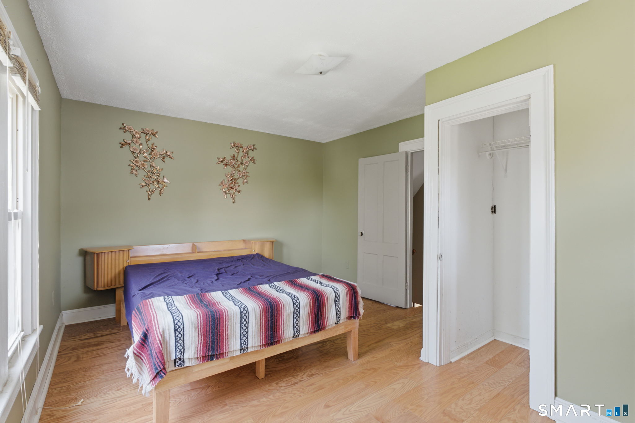 24 Summit Street Meriden CT 06450