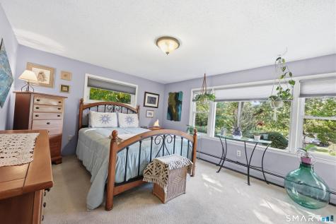 71 Dividend Road Rocky Hill CT 06067