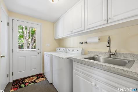71 Dividend Road Rocky Hill CT 06067