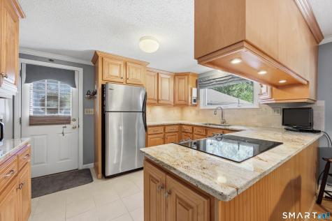 71 Dividend Road Rocky Hill CT 06067