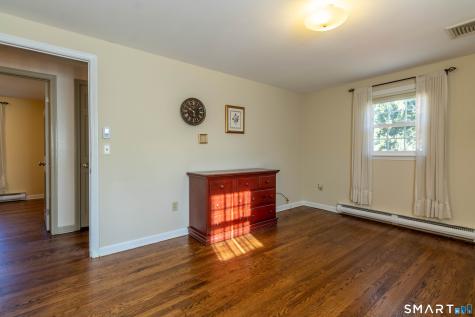 11 Hale Road Portland CT 06480