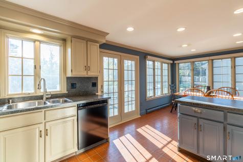 11 Hale Road Portland CT 06480