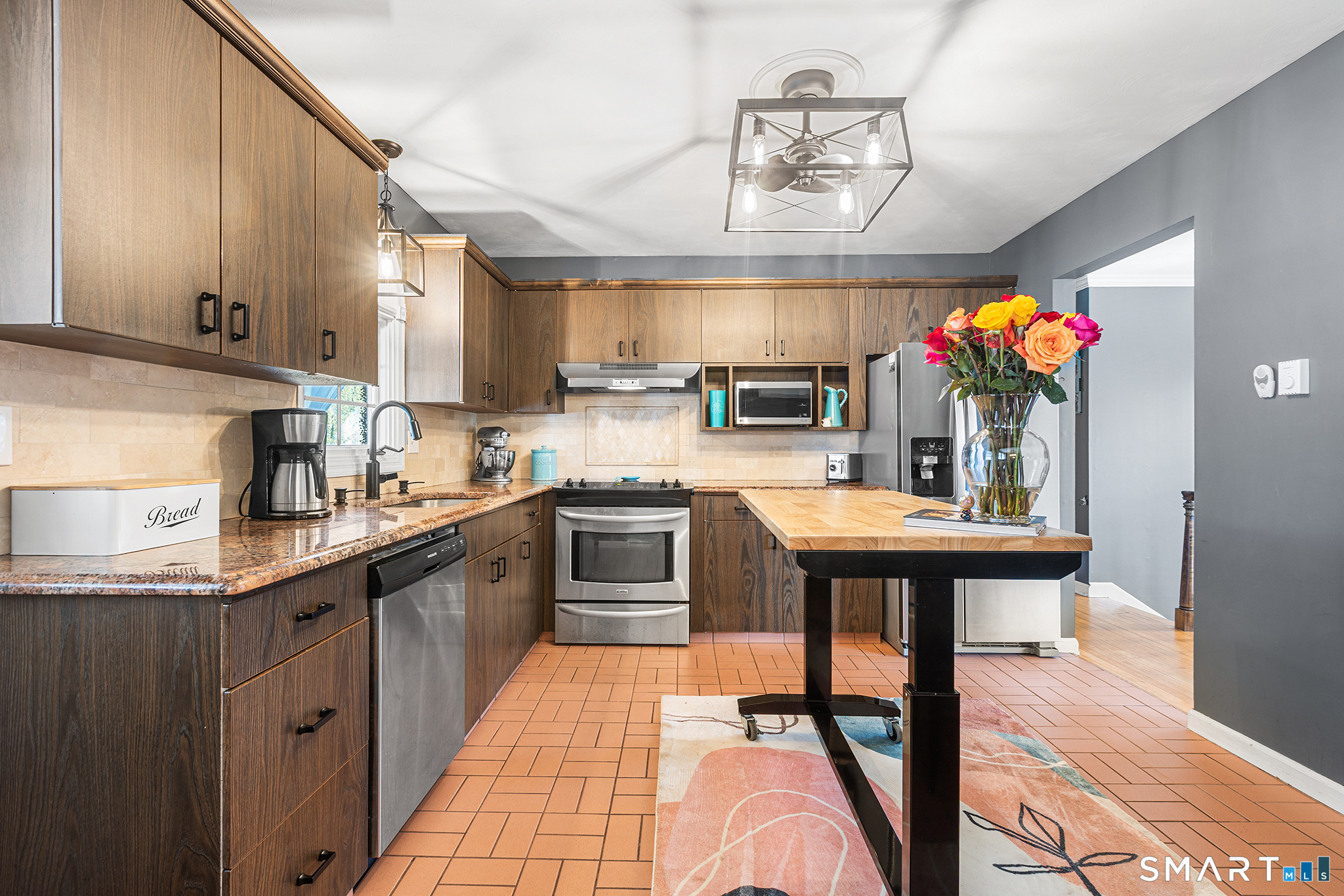 1 Deer Run Drive Wolcott CT 06716