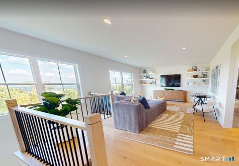70 Holly Ridge Way Danbury CT 06810