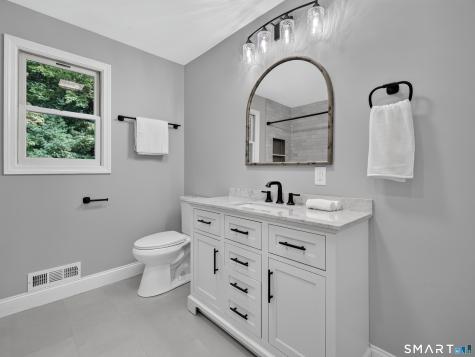 136 Minnechaug Drive Glastonbury CT 06033