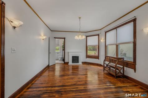 15 Elizabeth Street Norwich CT 06360