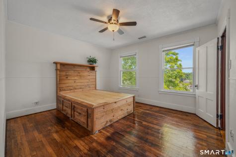 15 Elizabeth Street Norwich CT 06360