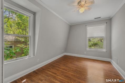 15 Elizabeth Street Norwich CT 06360
