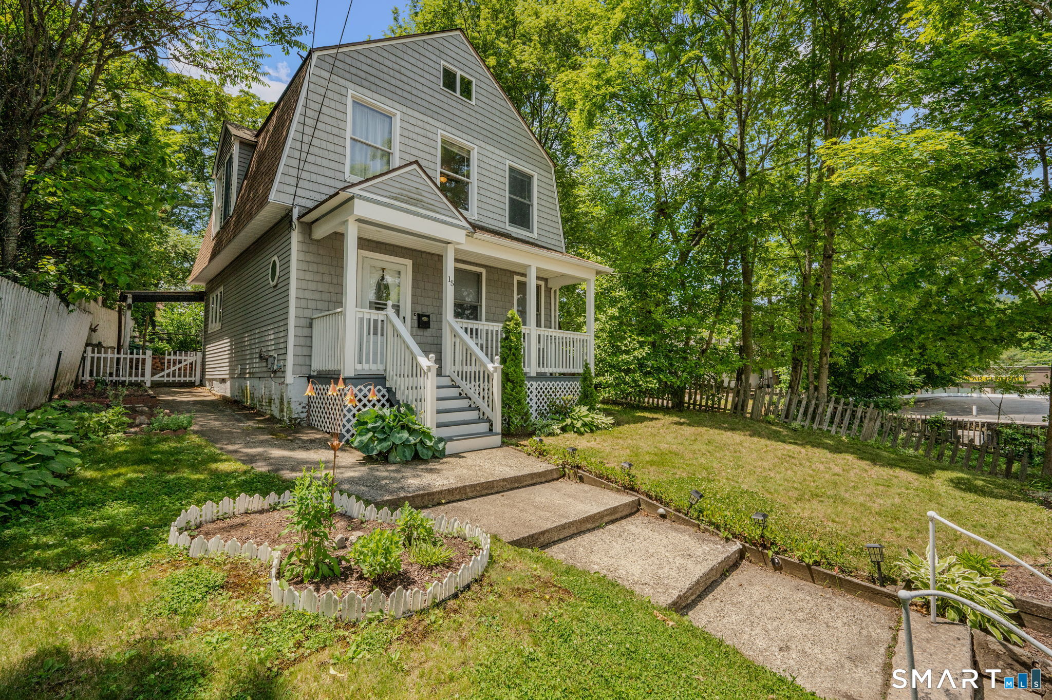 15 Elizabeth Street Norwich CT 06360