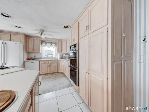 40 North Road East Granby CT 06026