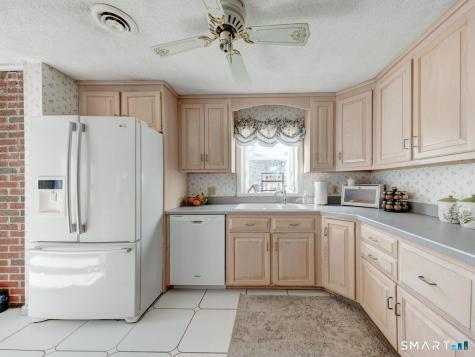 40 North Road East Granby CT 06026
