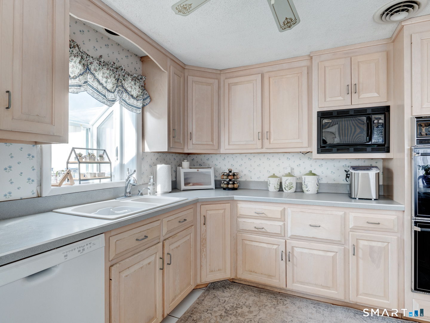 40 North Road East Granby CT 06026