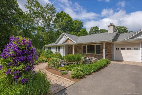 51 Rita Drive New Fairfield CT 06812
