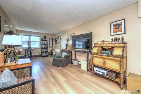 55 Londonderry Lane Milford CT 06460