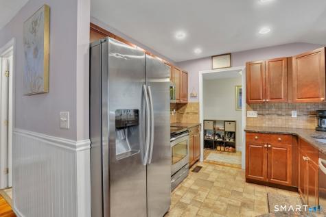 25 Pine Tree Lane South Windsor CT 06074