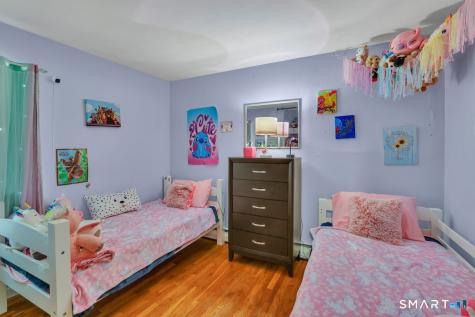 25 Pine Tree Lane South Windsor CT 06074