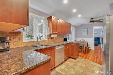 25 Pine Tree Lane South Windsor CT 06074