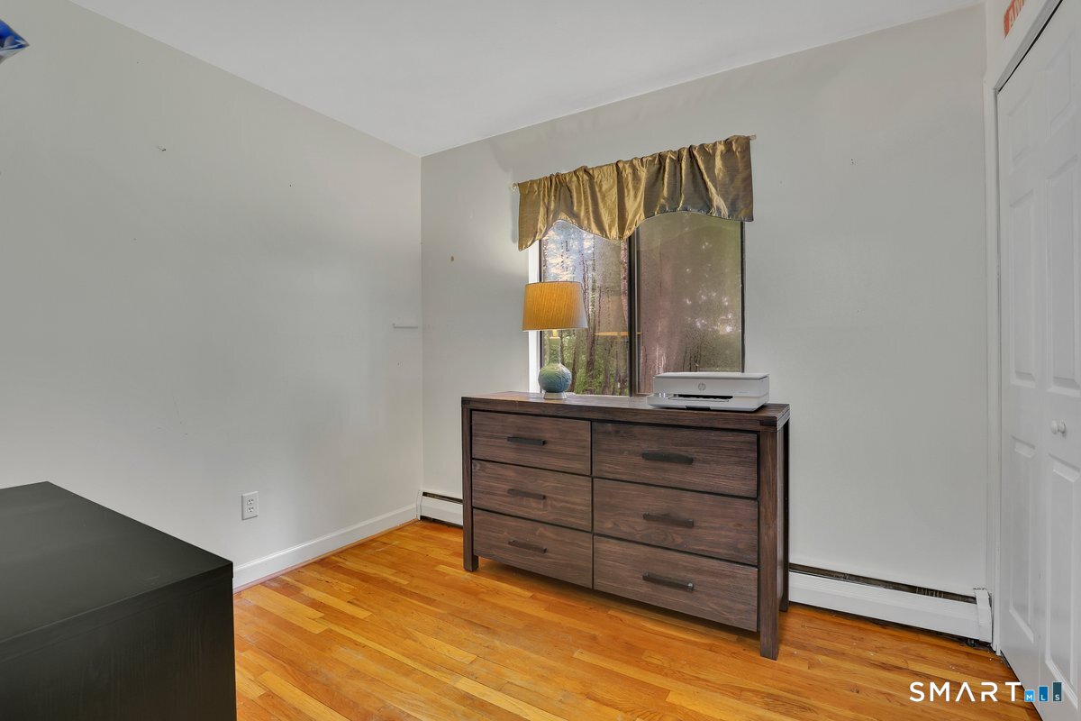 25 Pine Tree Lane South Windsor CT 06074