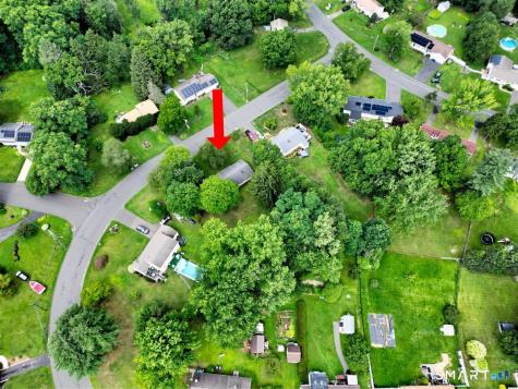 25 Pine Tree Lane South Windsor CT 06074