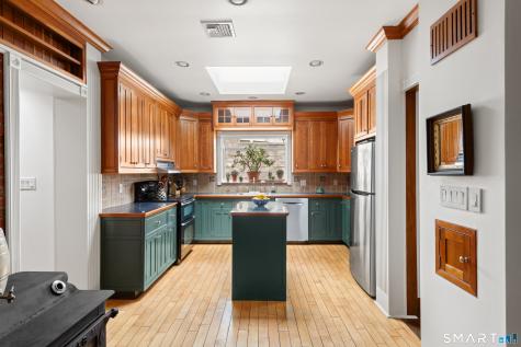 170 New Canaan Avenue Norwalk CT 06850