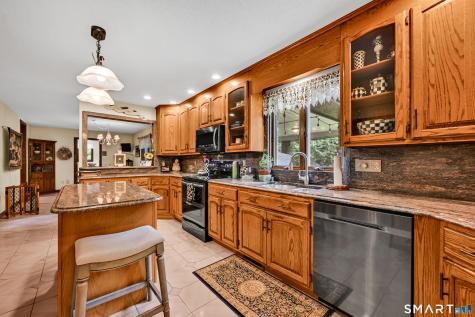 555 Davis Street Watertown CT 06779