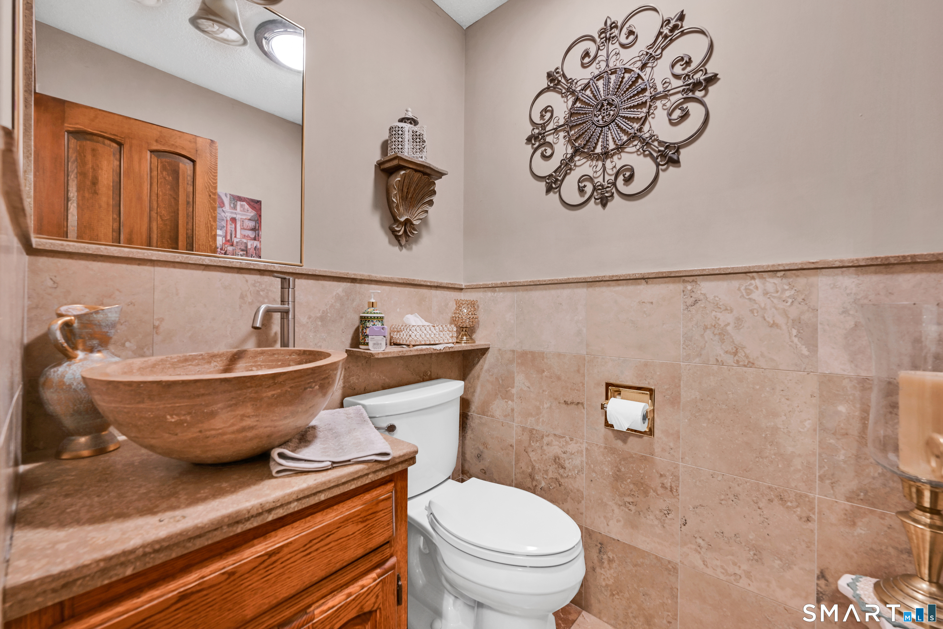 555 Davis Street Watertown CT 06779