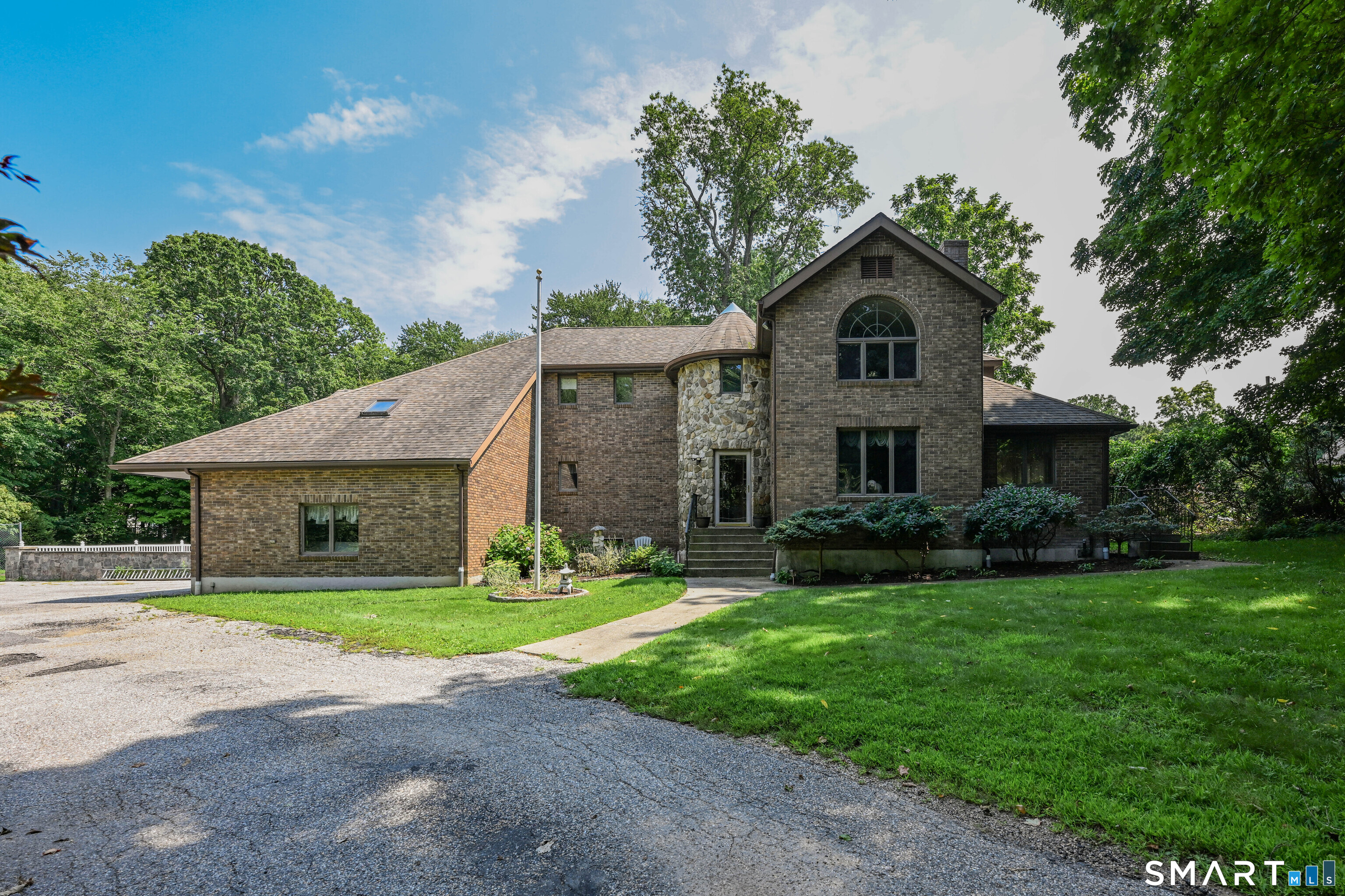 555 Davis Street Watertown CT 06779