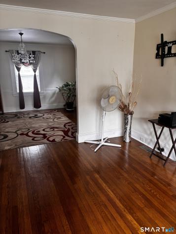 660 West Jackson Avenue Bridgeport CT 06604