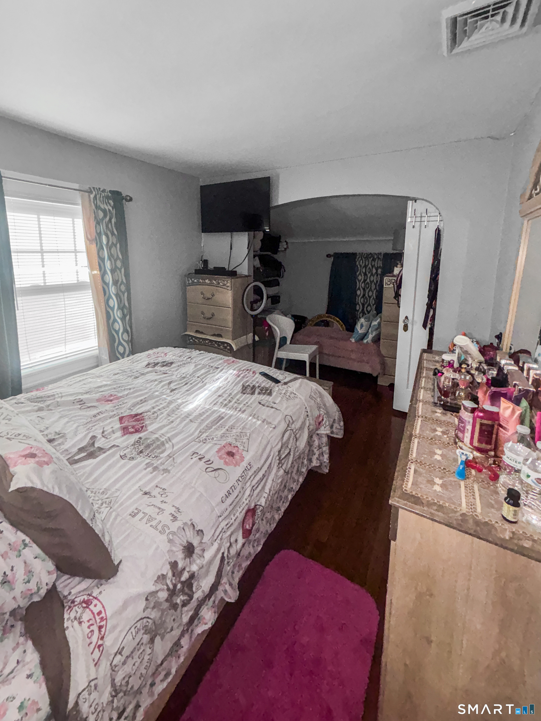 660 West Jackson Avenue Bridgeport CT 06604