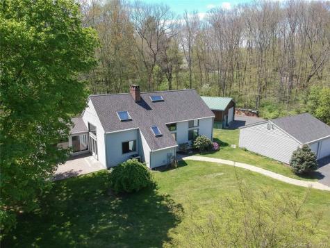 18 Grey Fox Trail Woodbury CT 06798