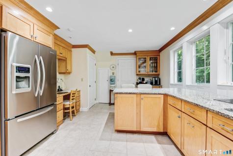 11 Cove Hill Road Essex CT 06426