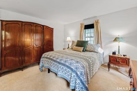 11 Cove Hill Road Essex CT 06426