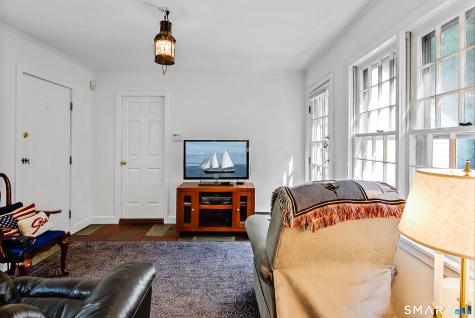 11 Cove Hill Road Essex CT 06426